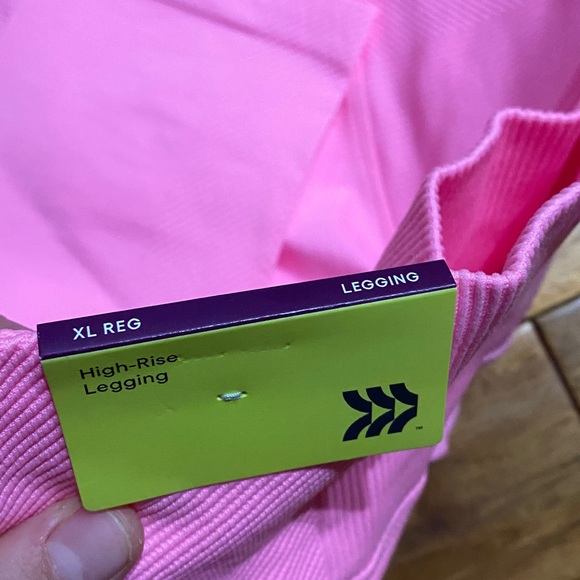 All In Motion High Rise Leggings - Picture 5 of 6